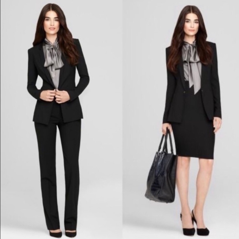 Elie Tahari Black Pinstripe Blazer Suit Jacket Size 2